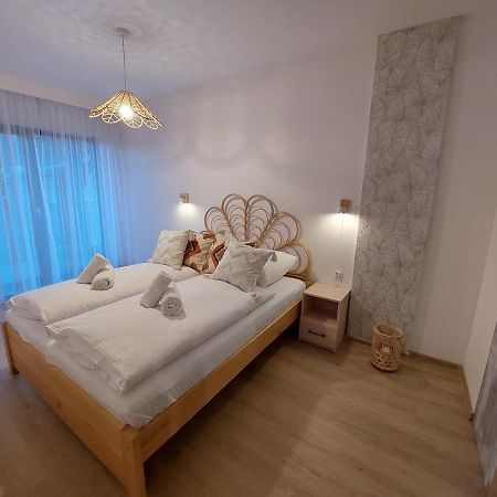 Apartament Pod Papugami 2 Karpatia Resort カルパッチ エクステリア 写真